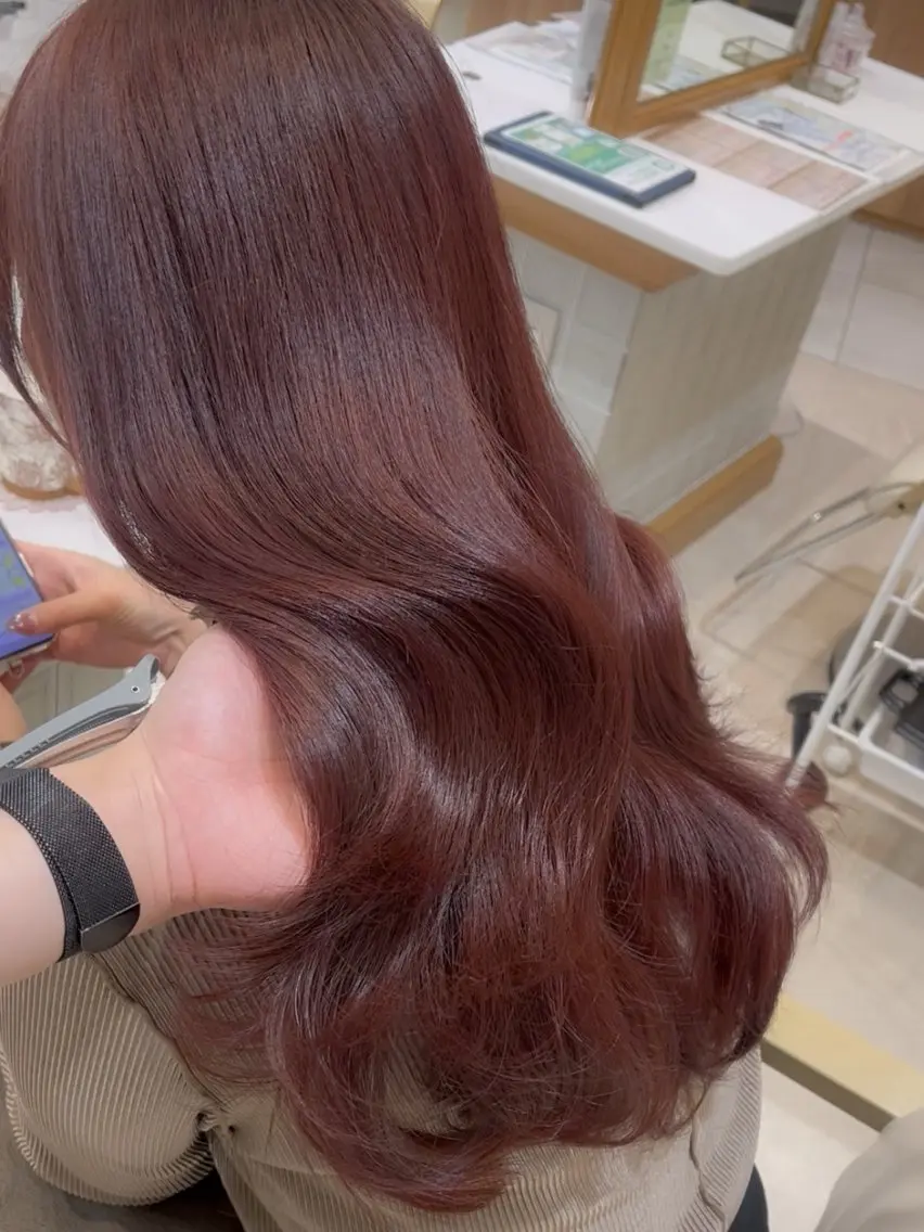 ロング カラー ベージュカラー 黒髪 ブリーチ ブルーカラー ブルーブラック カット ヘアカラー トリートメント ミタニ/髪質改善 /レイヤーカットのヘアスタイル