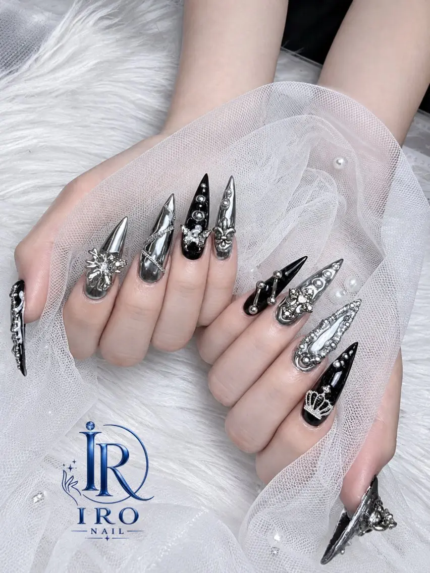 ネイル ハンドネイル IRO Nail Studioのネイルデザイン