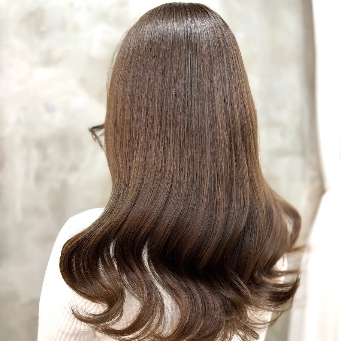 ロング カラー ベージュカラー オリーブベージュ ヘアカラー トリートメント 艶髪‎カラー🤍 RIKAのヘアスタイル