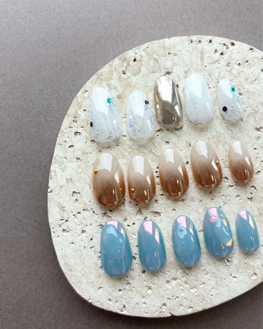 ネイル キラキラネイル ハンドネイル nailsalon amity🌿池田のネイルデザイン