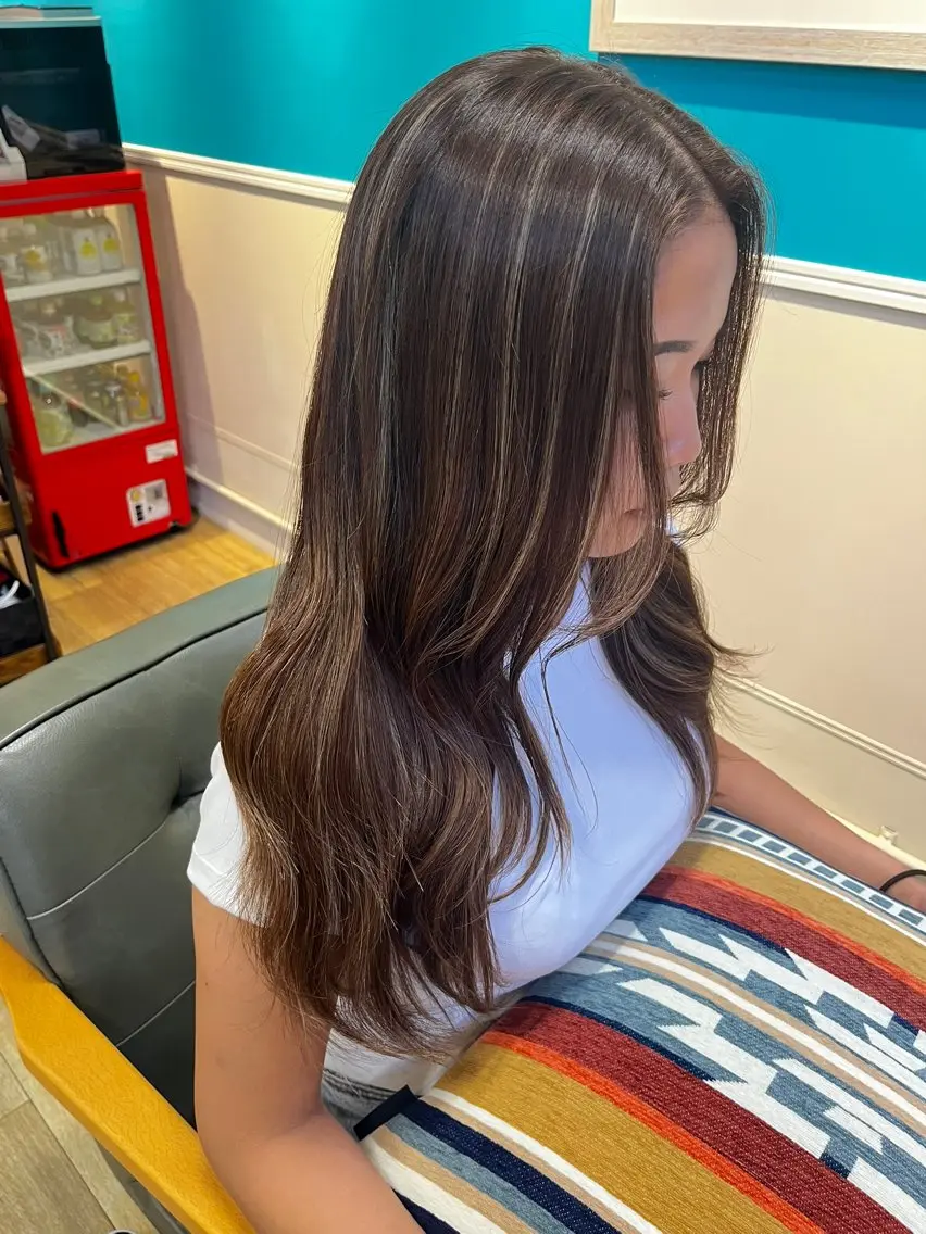 ロング カラー ハイライトカラー ハイライト レイヤーカット ロング カット ヘアカラー トリートメント メテオカラー/ 縮毛矯正/高橋勇樹のヘアスタイル