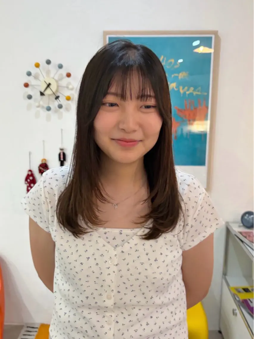 セミロング レイヤーカット カット トリートメント はやし ちののヘアスタイル