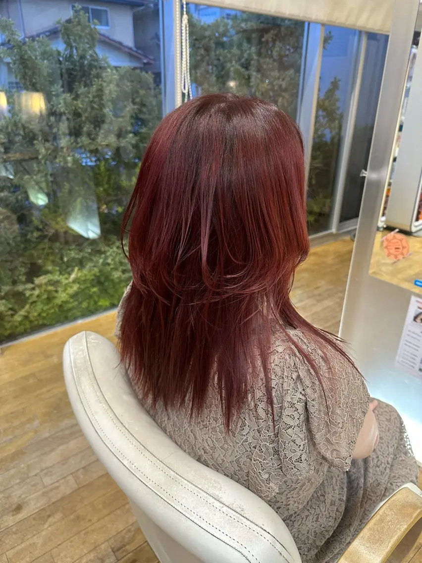 ロング カラー 山本 瑠華のヘアスタイル