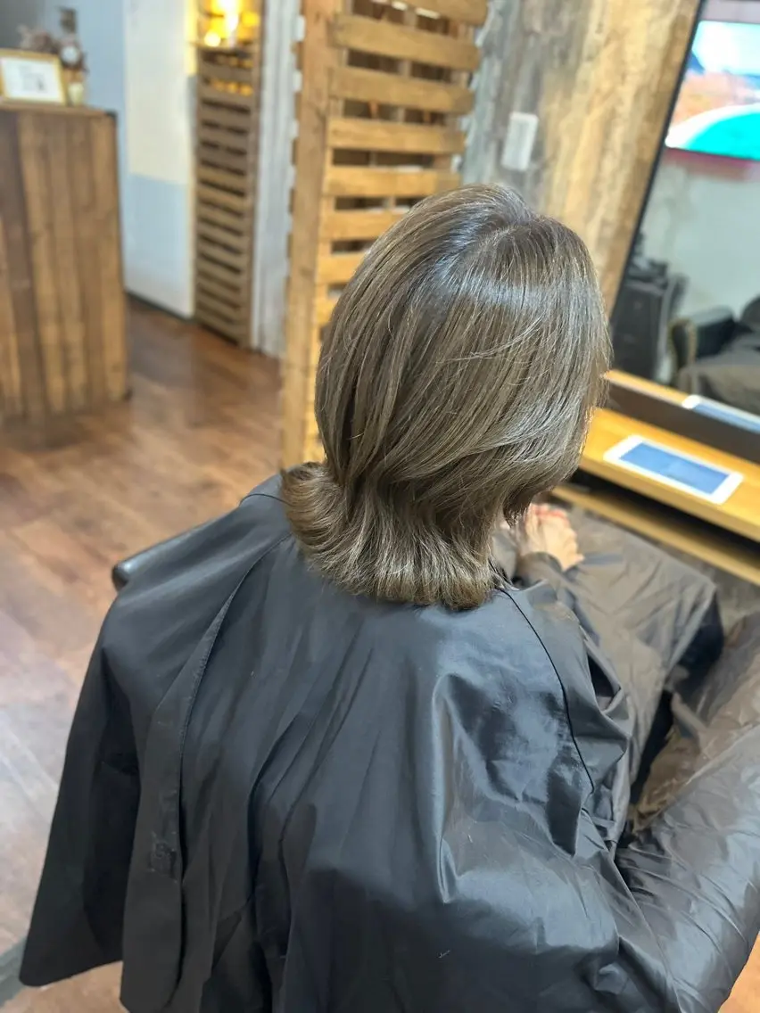 ミディアム カラー カット ヘアカラー トリートメント Luzir⭐︎ GEN⭐︎のヘアスタイル