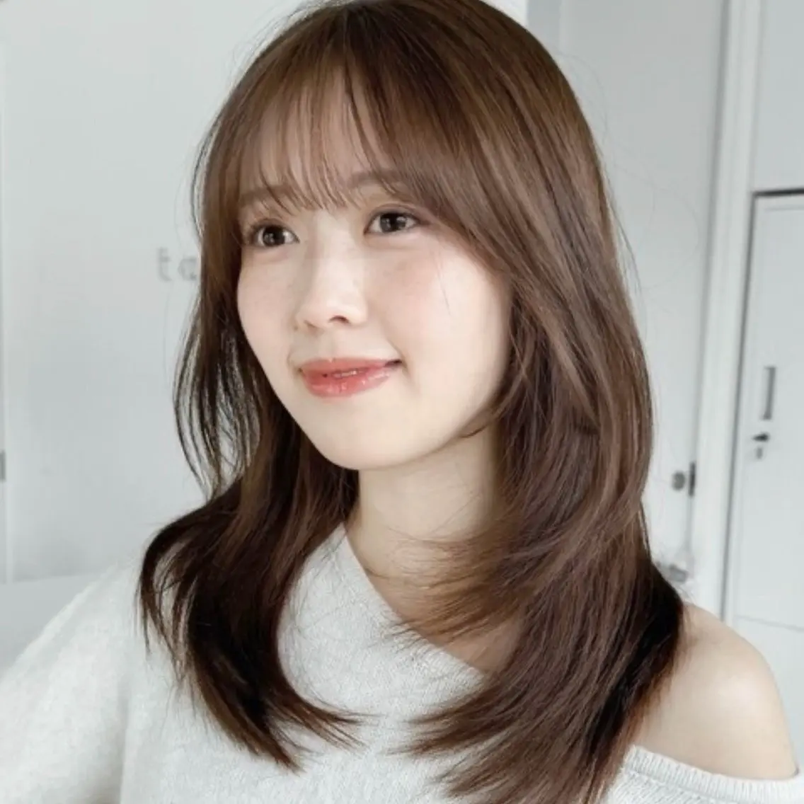 セミロング カラー 似合わせカット× 顔周りカットるな🌛のヘアスタイル