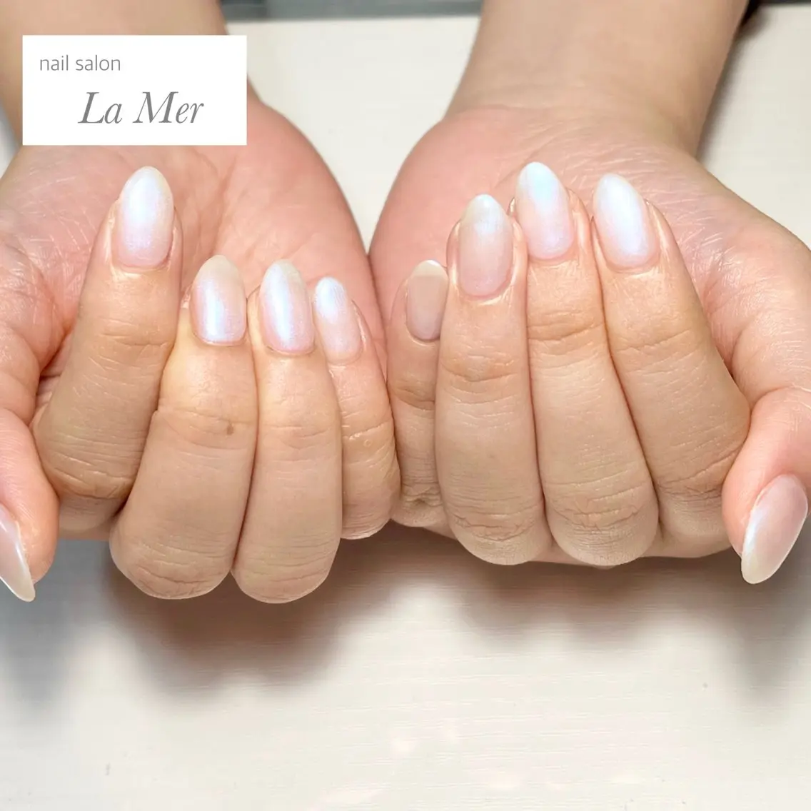 ネイル オーロラネイル ブルー ジェルネイル オフィスネイル ワンカラーネイル ハンドネイル nailsalon La Merのネイルデザイン