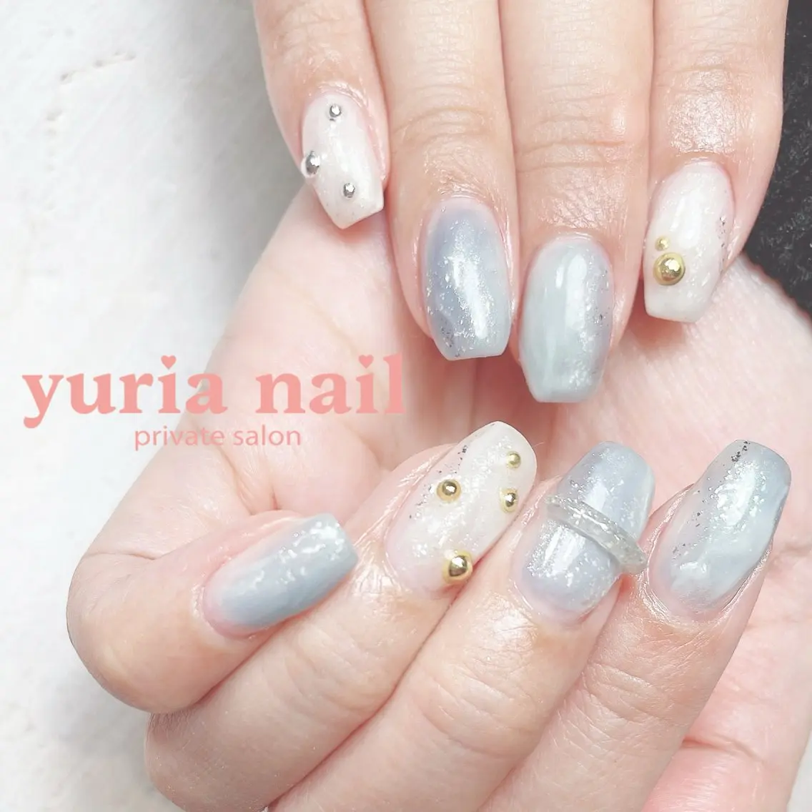 ネイル ブルー ジェルネイル ニュアンスネイル ホワイト ハンドネイル 小林 ゆりあのネイルデザイン