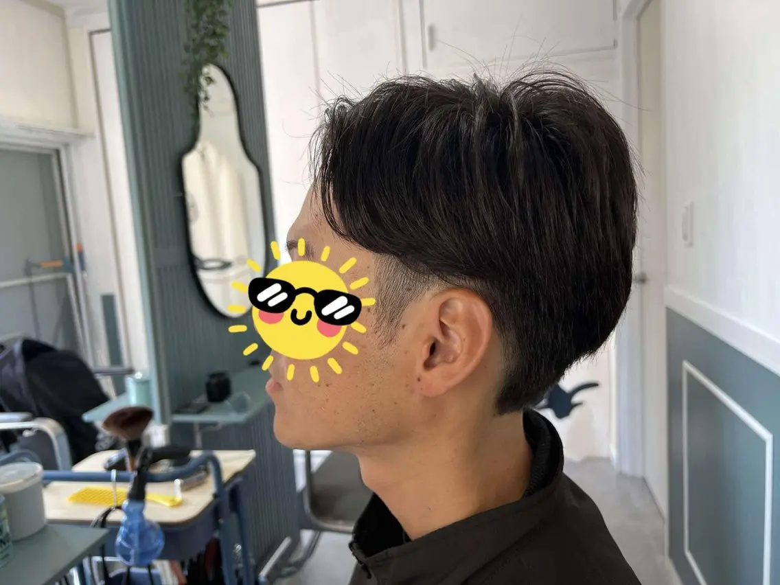 メンズカット(洗顔+シャンプー+ベッドマッサージ+ブロー付き)の写真