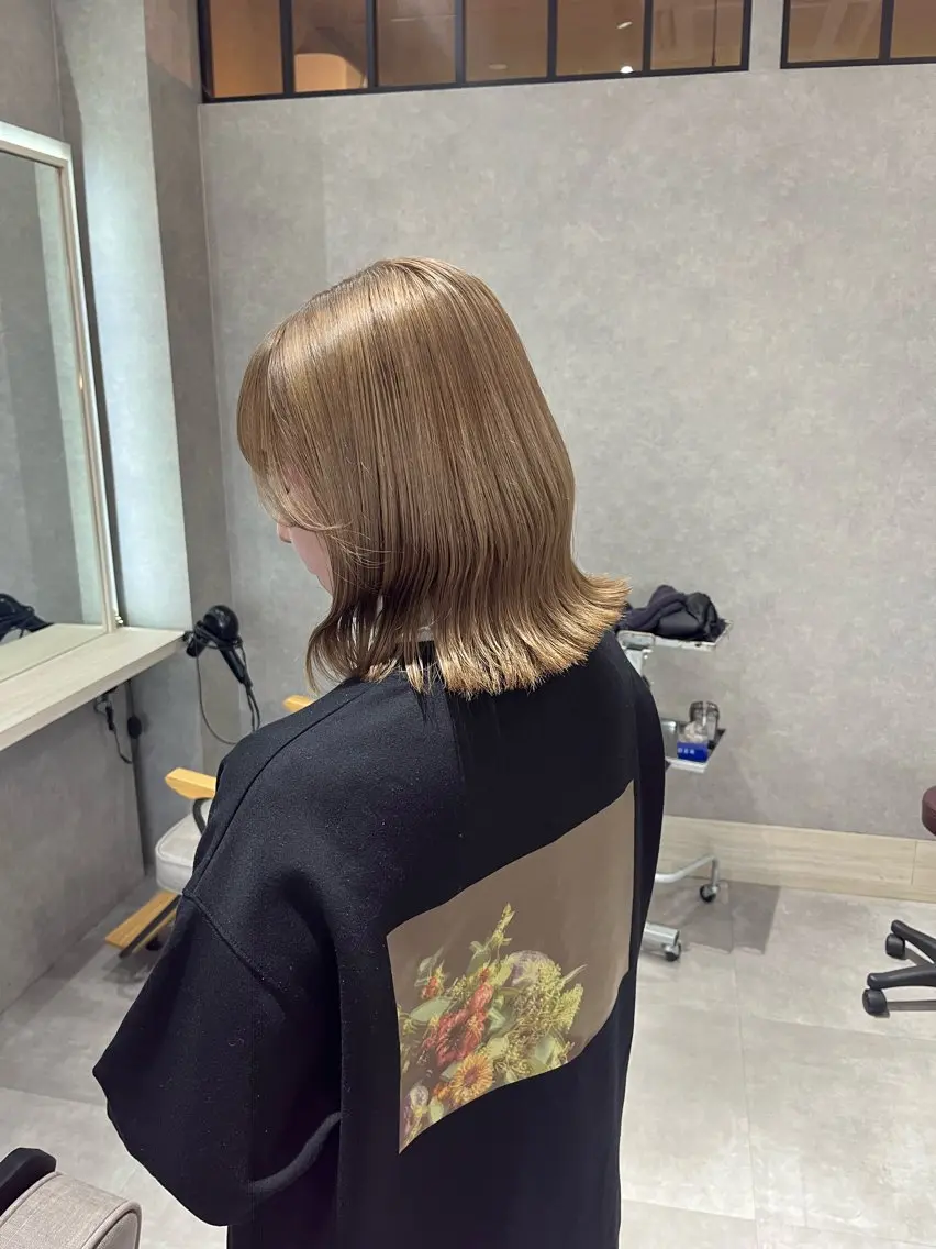 ミディアム カラー バレイヤージュ ブリーチ ケアブリーチ ダブルカラー イヤリングカラー 長谷川 湧のヘアスタイル