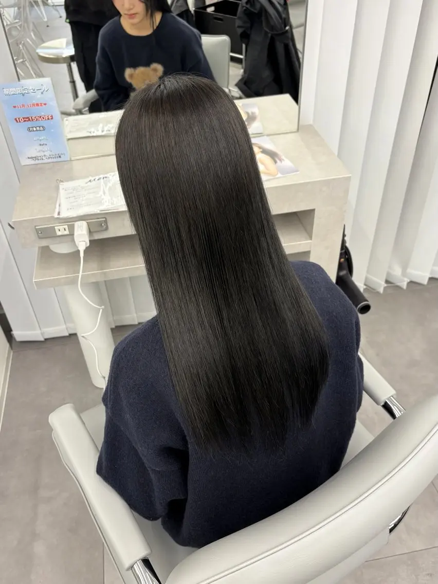 ロング カット 縮毛矯正 🍀透明感ナチュラル カラー🍀じゅんのヘアスタイル