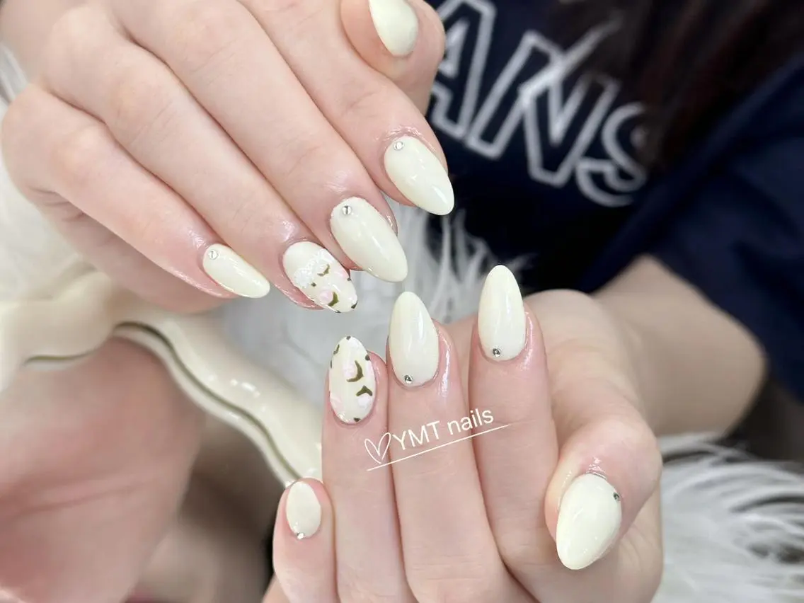 ネイル ハンドネイル YMT． NailStudioのネイルデザイン