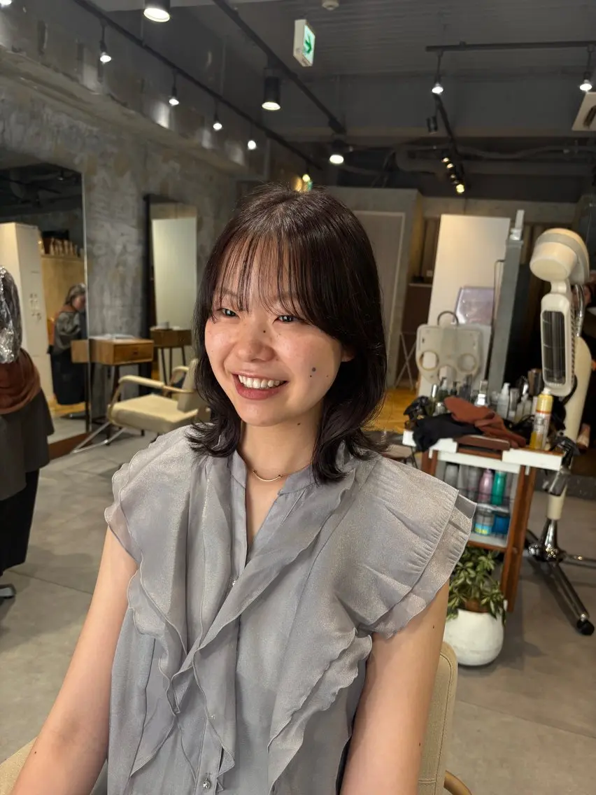 ショート カラー 透明感カラー グレージュ くびれヘア くびれレイヤー レイヤーカット カット ヘアカラー 相宮 優羽のヘアスタイル