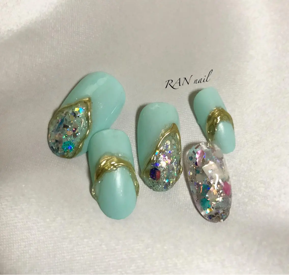 ネイル オーロラネイル フットネイル フレンチネイル ガラスフレンチ キラキラネイル ハンドネイル フットネイル RAN nailのネイルデザイン