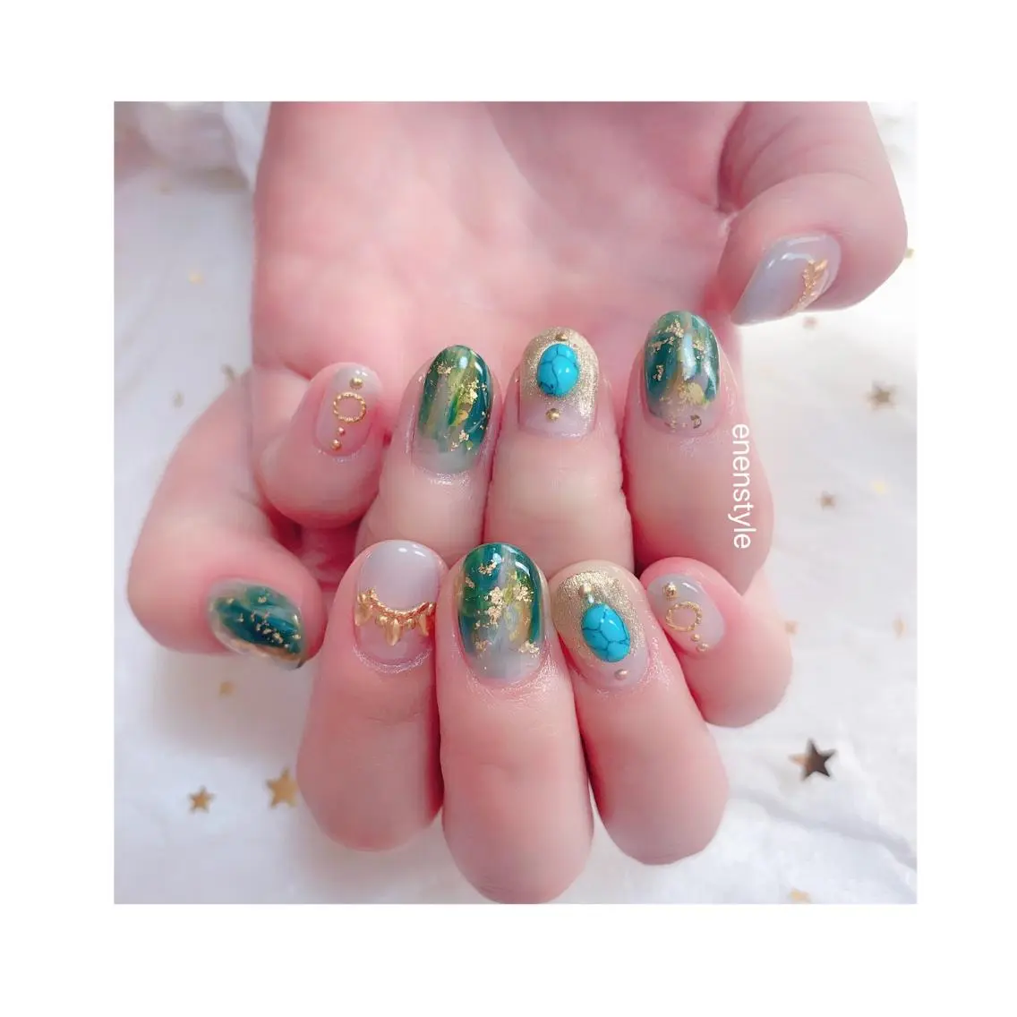 ショート ネイル ジェルネイル ニュアンスネイル オフィスネイル ワンカラーネイル パラジェル ハンドネイル 🐾enen style 🐾のネイルデザイン