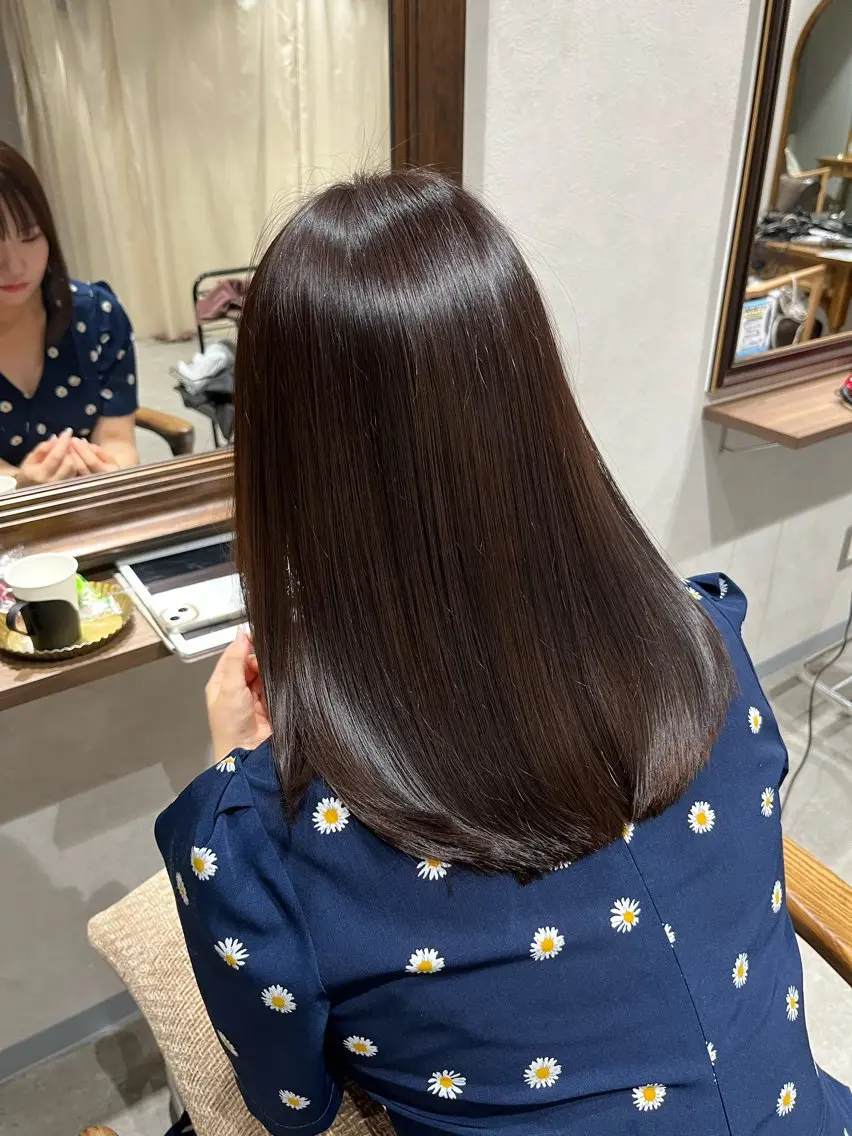 セミロング カラー ブリーチ ケアブリーチ ダブルカラー イヤリングカラー ハイライトカラー 髪質改善✨ストレート オグ✂️/ショートのヘアスタイル