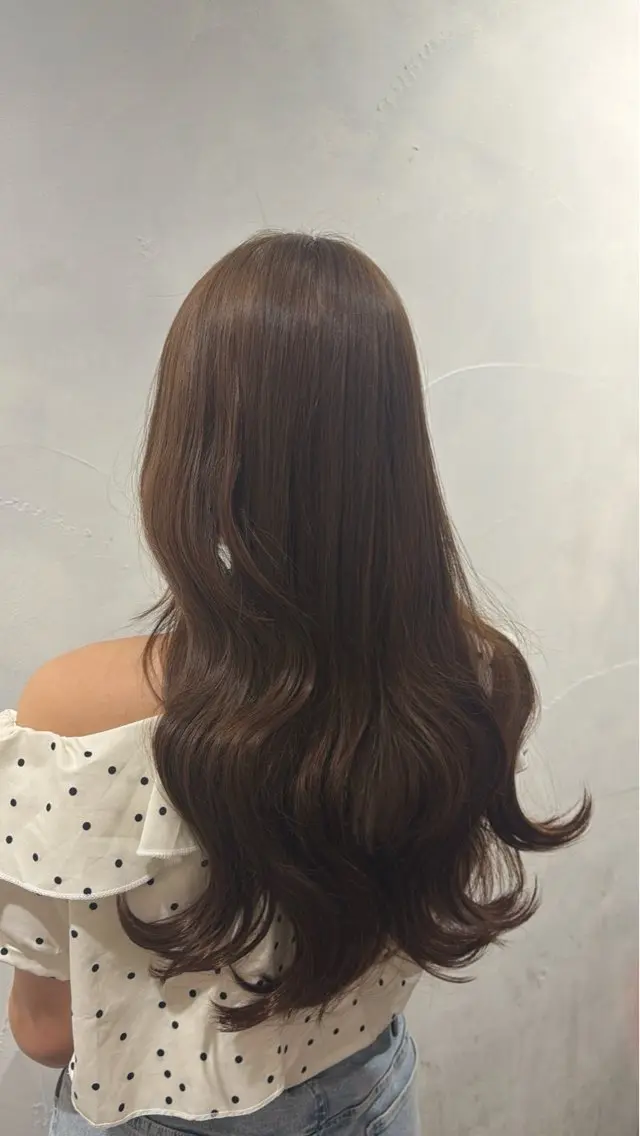 ロング カラー ブリーチ ブラウンカラー 透明感カラー ヘアカラー めいALBUM銀座 透明感･白玉効果🫧のヘアスタイル