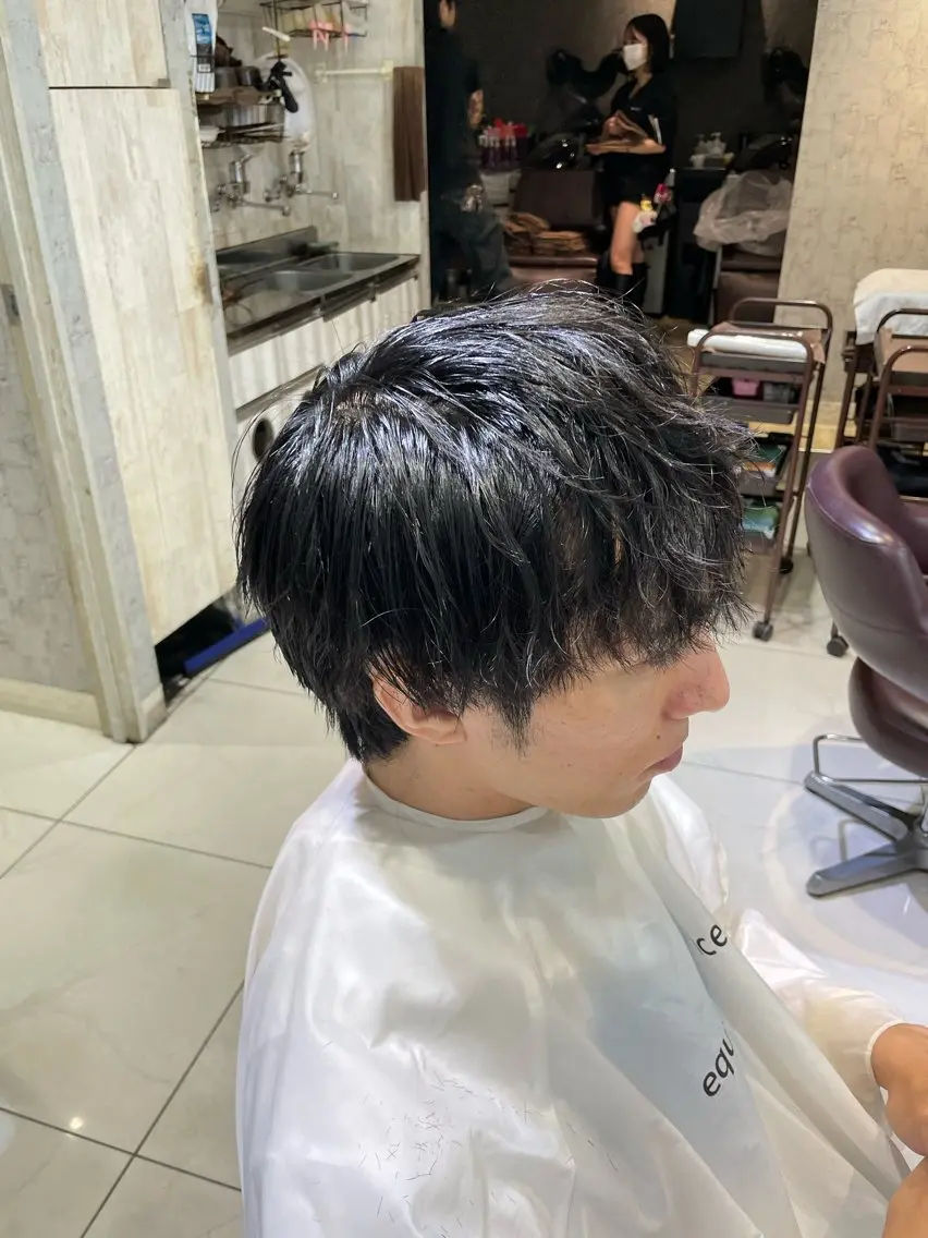 メンズ 赤み消し艶カラー🍀 DAIGOのヘアスタイル