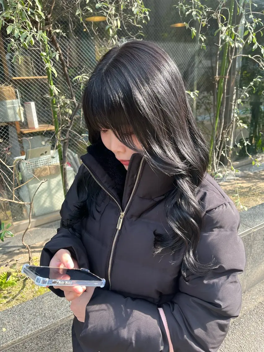 ロング カラー 顔まわりレイヤー レイヤーカット えんぐちとも／透明感 カラー／博多ボブのヘアスタイル