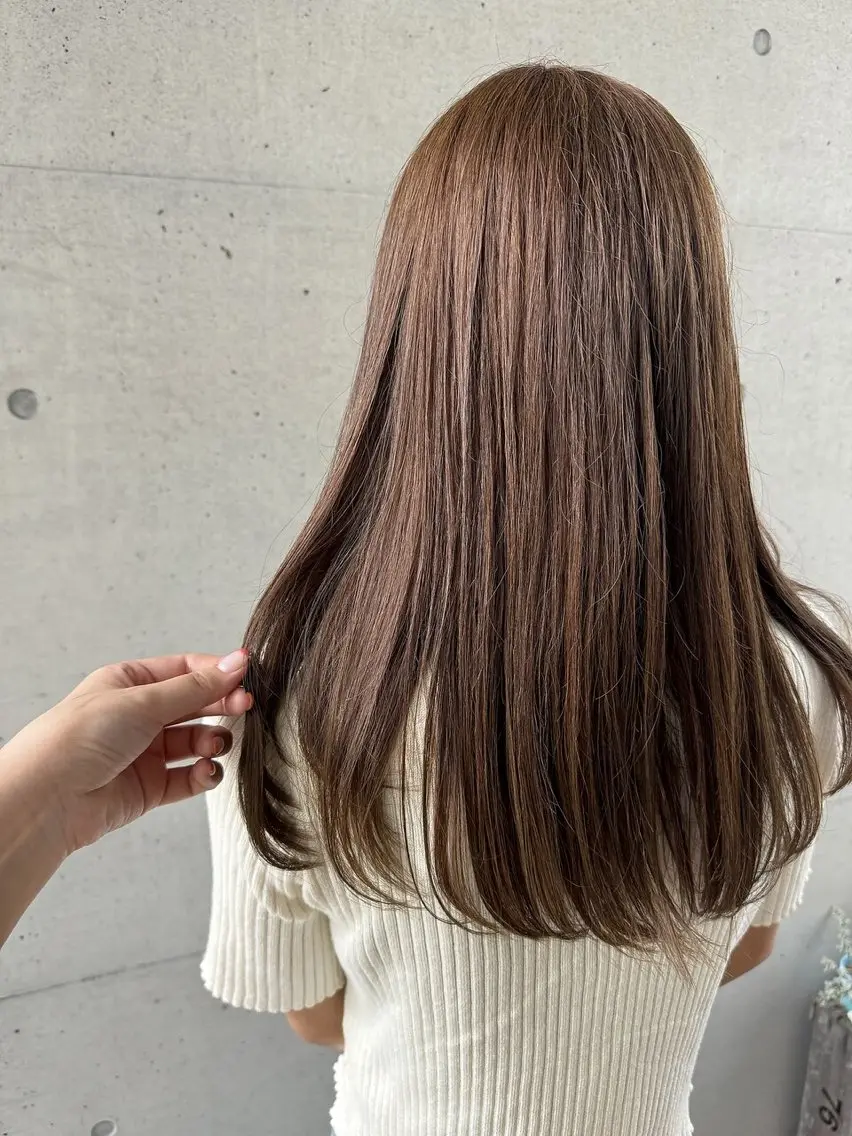 ロング カラー ヘアカラー トリートメント 杉田 実来のヘアスタイル