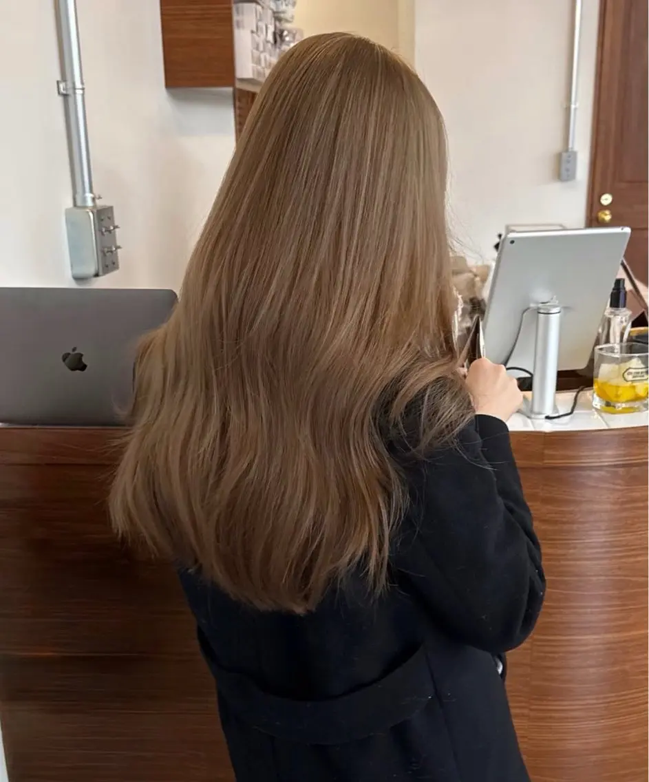カラー ブリーチ ヘアカラー トリートメント 大阪梅田/ サキトのヘアスタイル