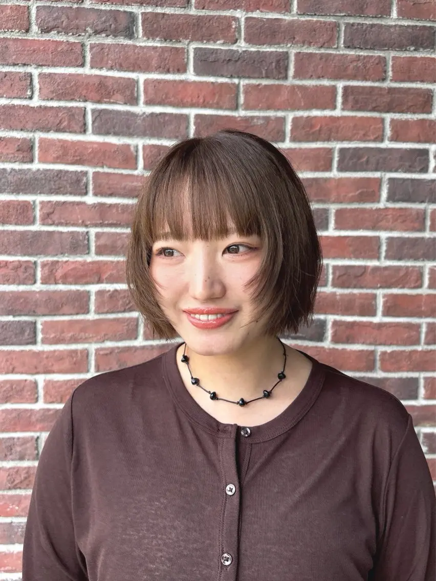 ショート ボブ シャギー カット ヘアカラー トリートメント BUSH なかじませりなのヘアスタイル