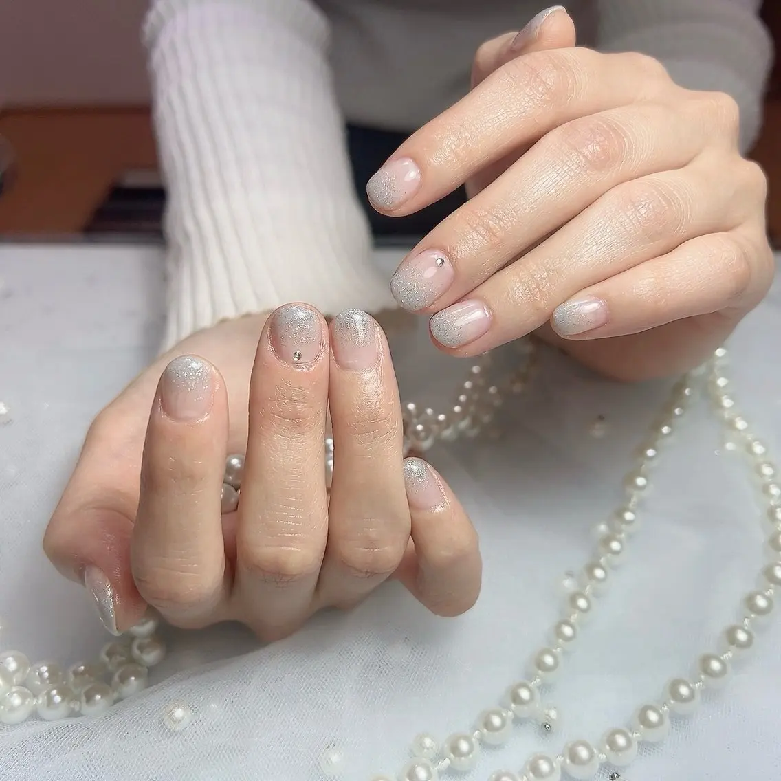 ネイル アートネイル フレンチネイル ジェルネイル グラデーション 韓国ネイル ハンドネイル Viola  . Nailsalonのネイルデザイン