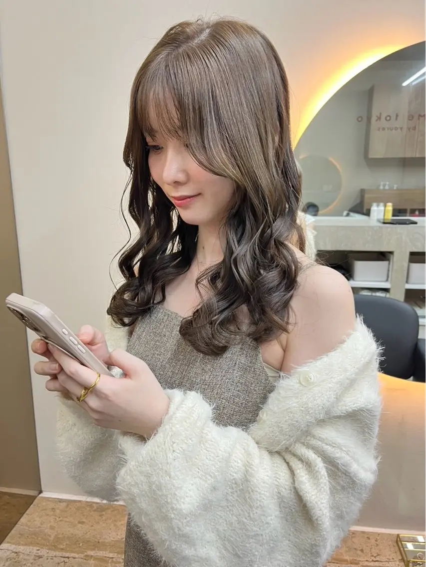 セミロング カラー パーマ グレージュ カット ヘアカラー トリートメント 《柔らかhair𓍯 》木村美姫のヘアスタイル