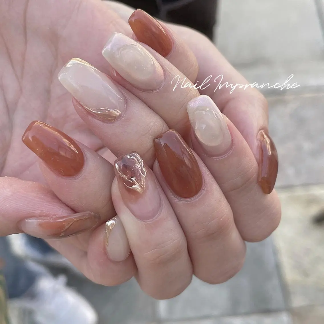 カラー ヘアアレンジ ネイル マツエク・マツパ テラコッタ ハンドネイル 松井 亜由美のネイルデザイン