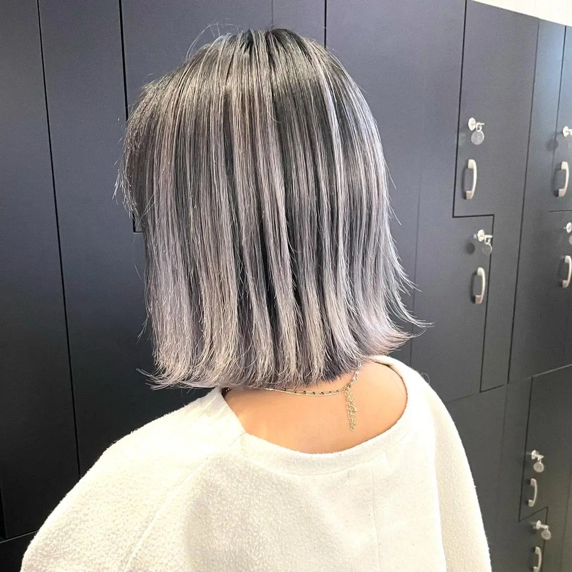 ミディアム カラー パーマ ヘアアレンジ メンズ キッズ ネイル マツエク・マツパ メンズバレイヤージュ バレイヤージュ レイヤーカット ホワイト 🧸ハイトーン🧸 ゆっきー🧸のヘアスタイル