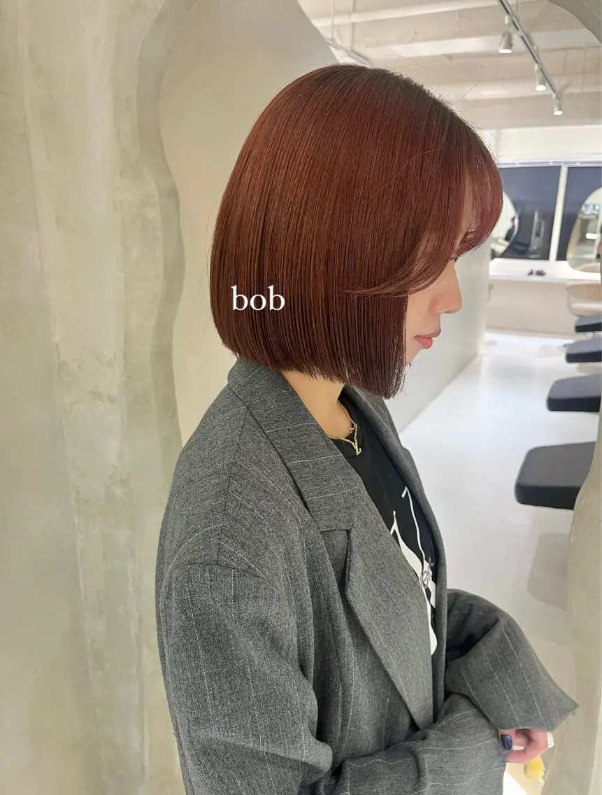 ミディアム カラー カット ヘアカラー トリートメント 切りっぱなしボブ/ 艶カラー/綾莉のヘアスタイル