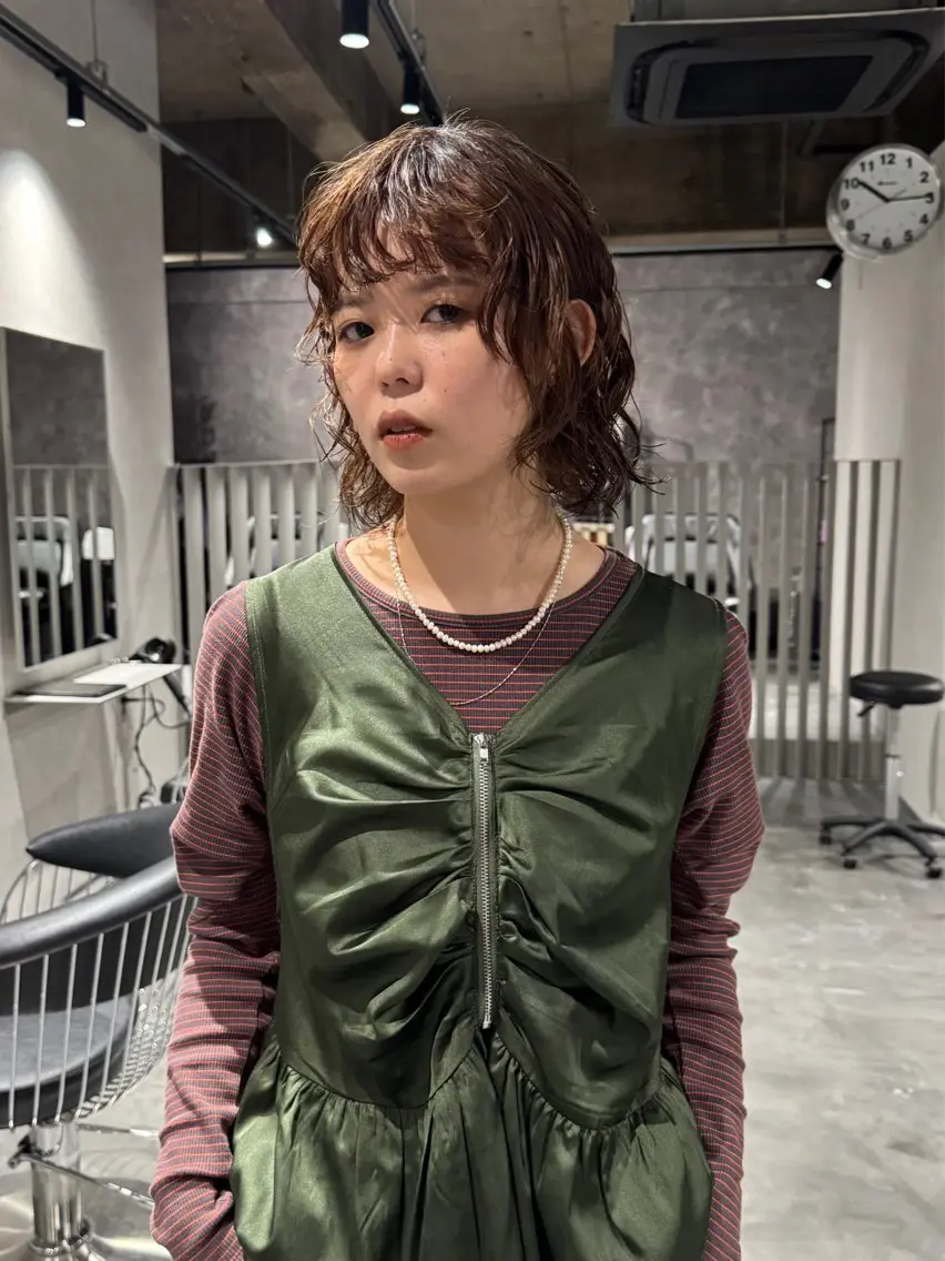 ショート パーマ オン眉 もりしま あやかのヘアスタイル