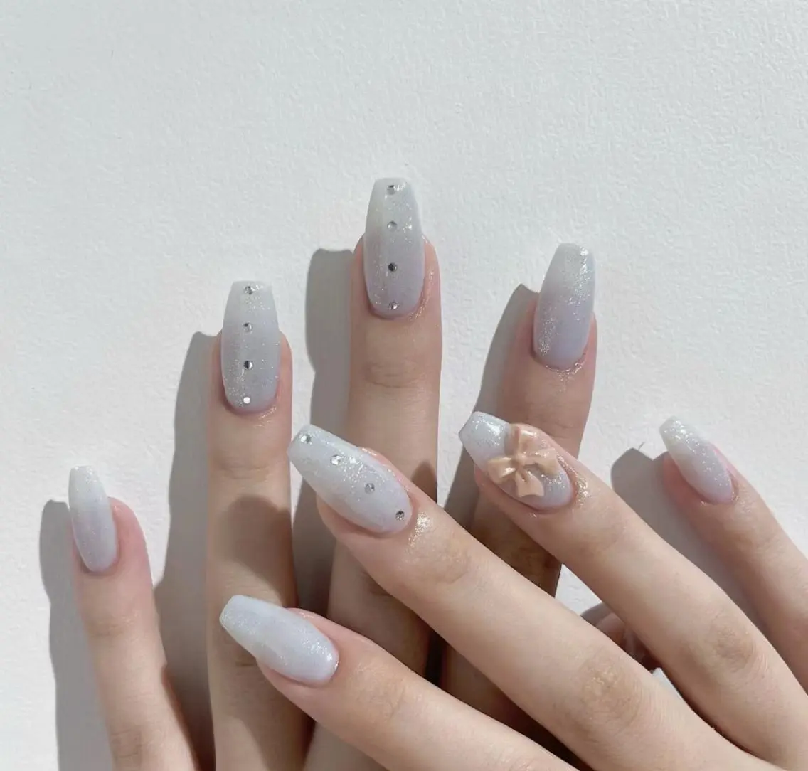 ネイル エリ🫧 nail池袋東口のネイルデザイン