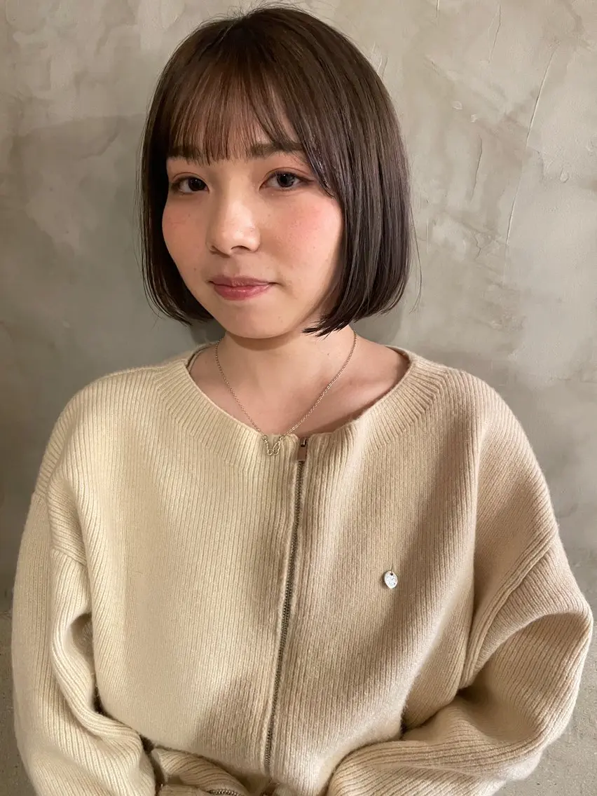 ショート カラー ベージュカラー カット ヘアカラー トリートメント さの あやねのヘアスタイル