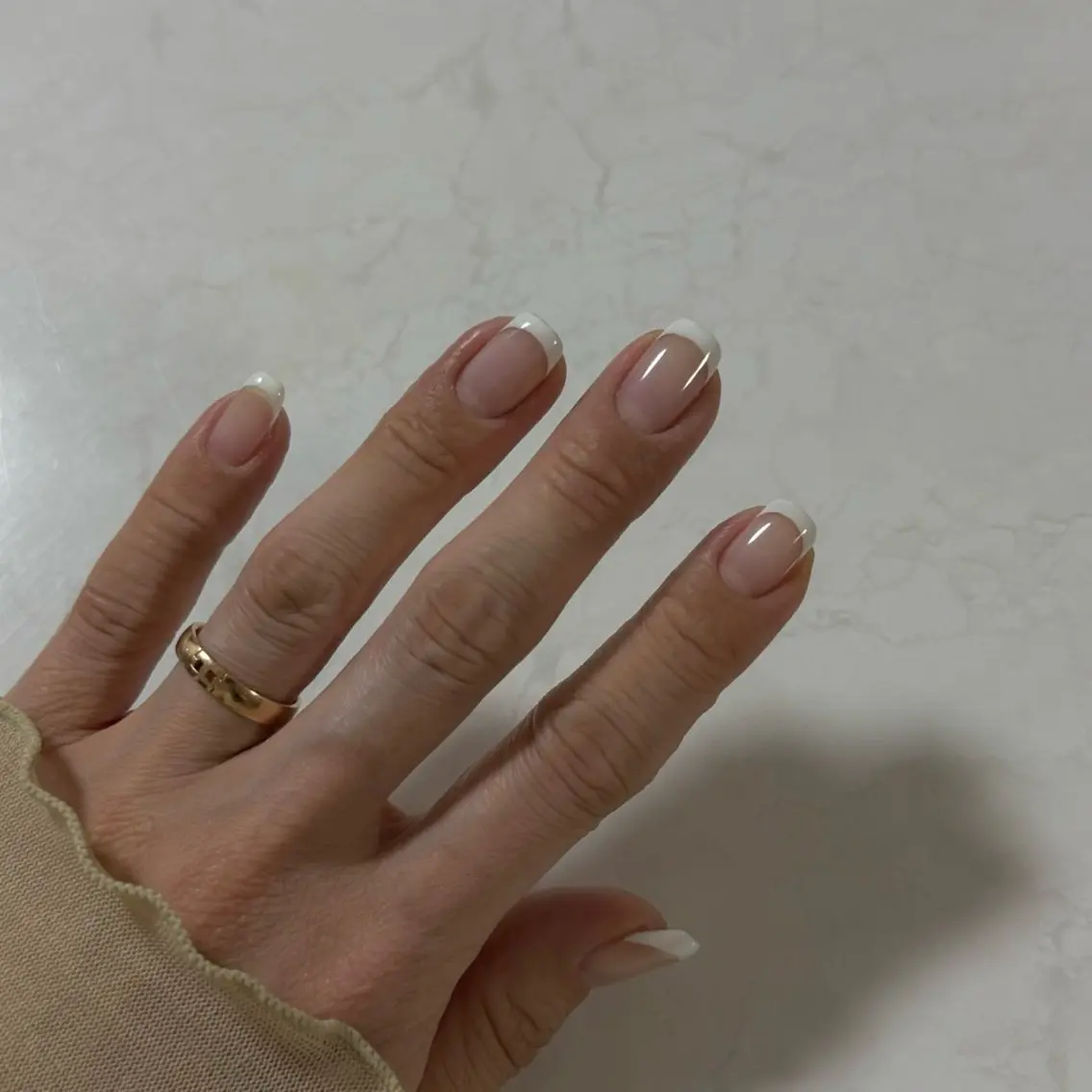 オフ込み フレンチネイル💕 (ベースカラー+¥1000)の写真