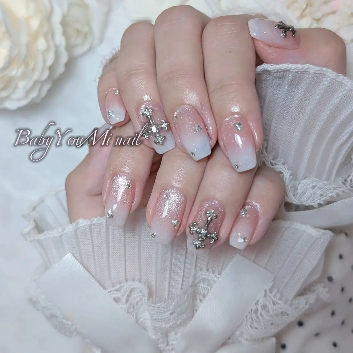 ネイル オーロラネイル チークネイル 成人式 フットネイル フレンチネイル ハンドネイル BabyYouMi nailのネイルデザイン