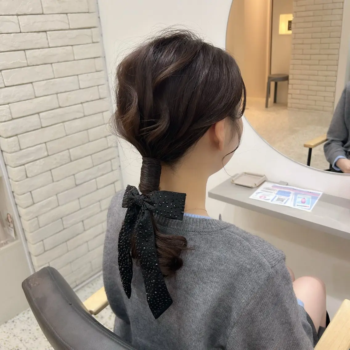 セミロング ヘアアレンジ ポニーテール 小顔カット 🧣艶カラー・ヘア セット Chie🧸のヘアスタイル