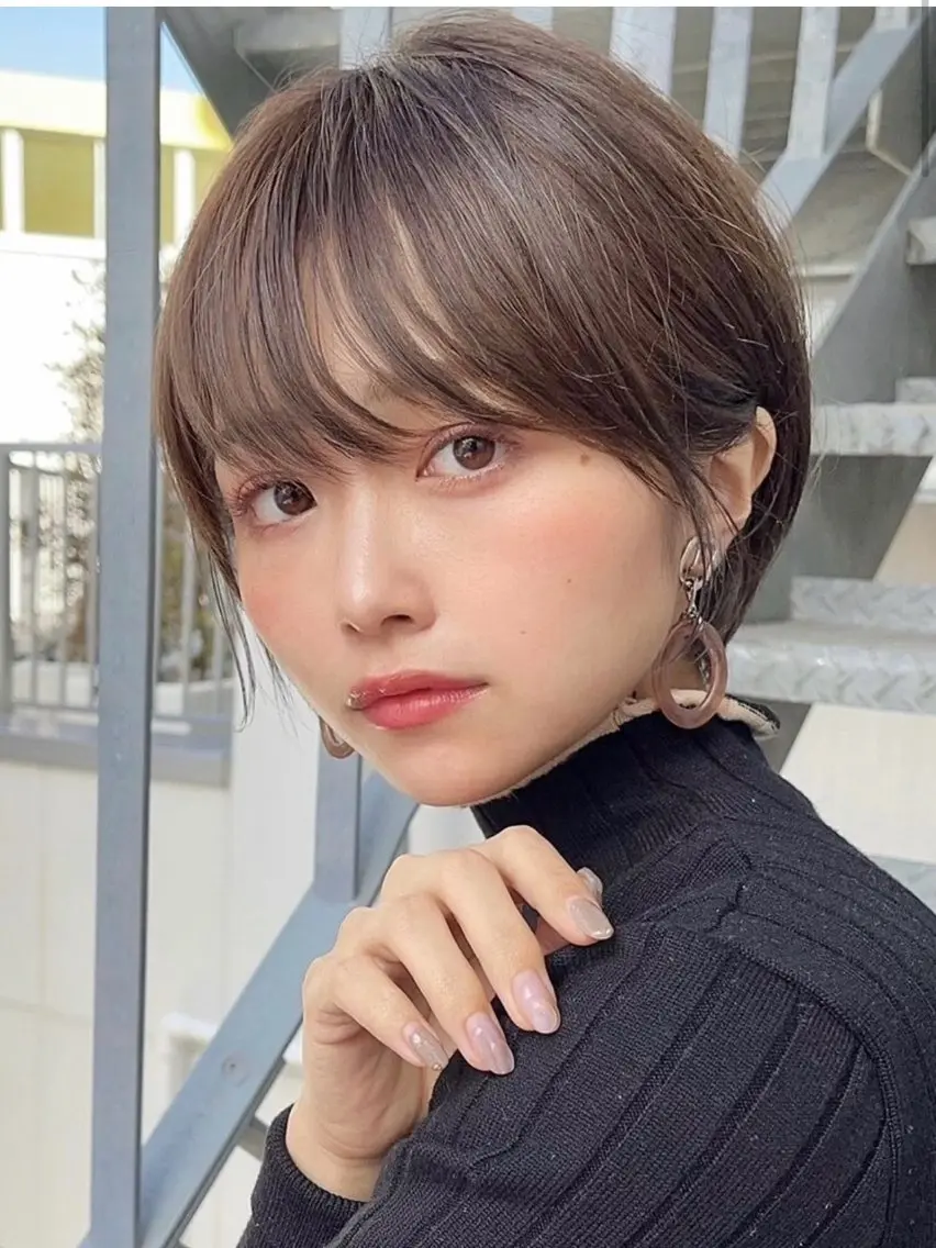 ショート カラー ヘアアレンジ メンズ ショートボブ メンズインナーカラー ブルーカラー ブルーグレー ブルーグレージュ 大西 れいやのヘアスタイル