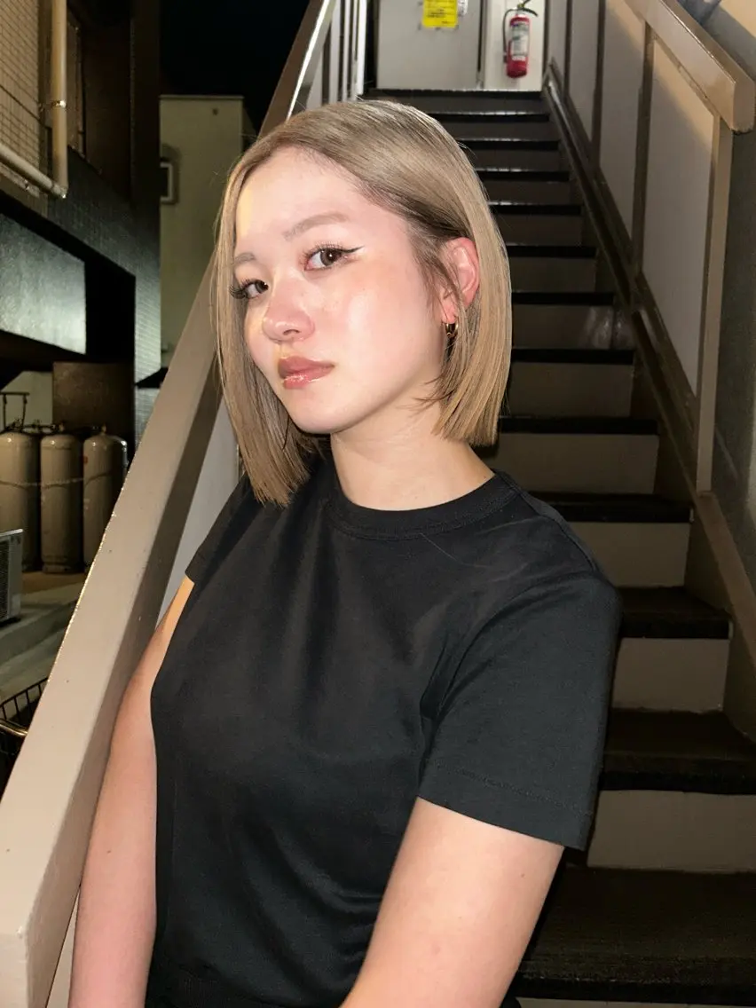 カラー ベージュカラー ブリーチ ケアブリーチ 透明感カラー ミルクティーベージュ ヘアカラー 岡山/Riens maya/艶カラーのヘアスタイル