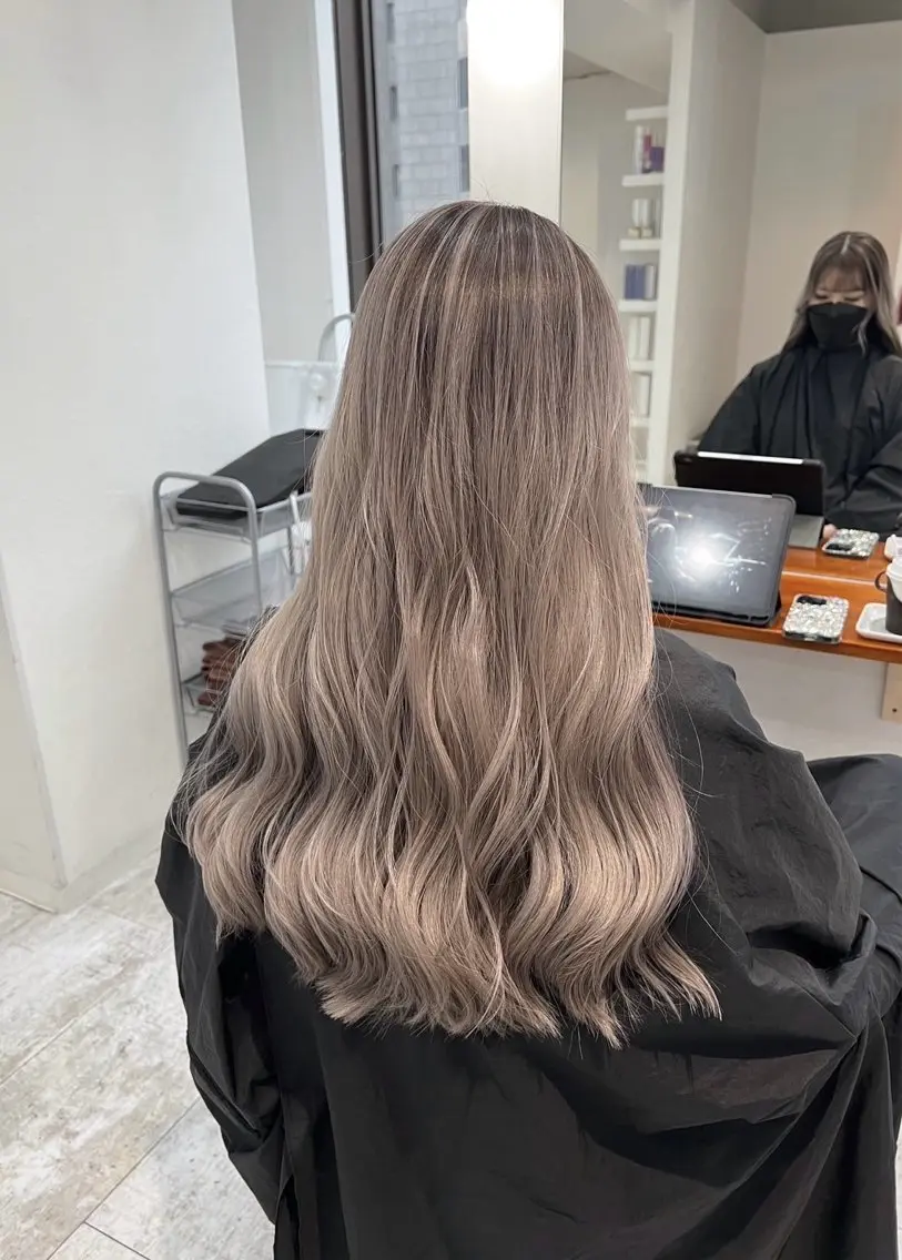 ロング カラー バレイヤージュ グレージュ レイヤーカット 指名数No.1 /NAOYAのヘアスタイル
