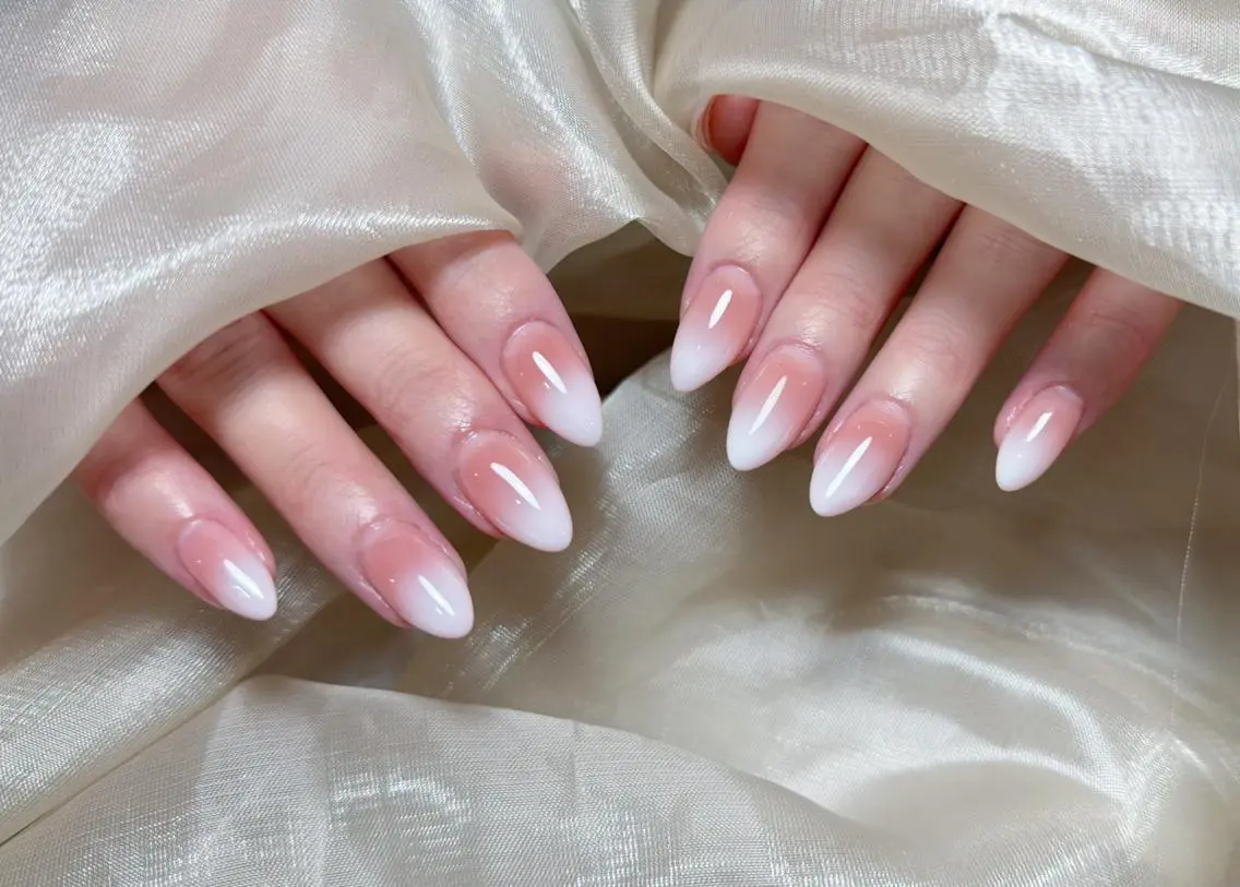 ネイル チークネイル 長さ出し フレンチネイル ジェルネイル 韓国ネイル ハンドネイル Lucky Nail Salon❷のネイルデザイン