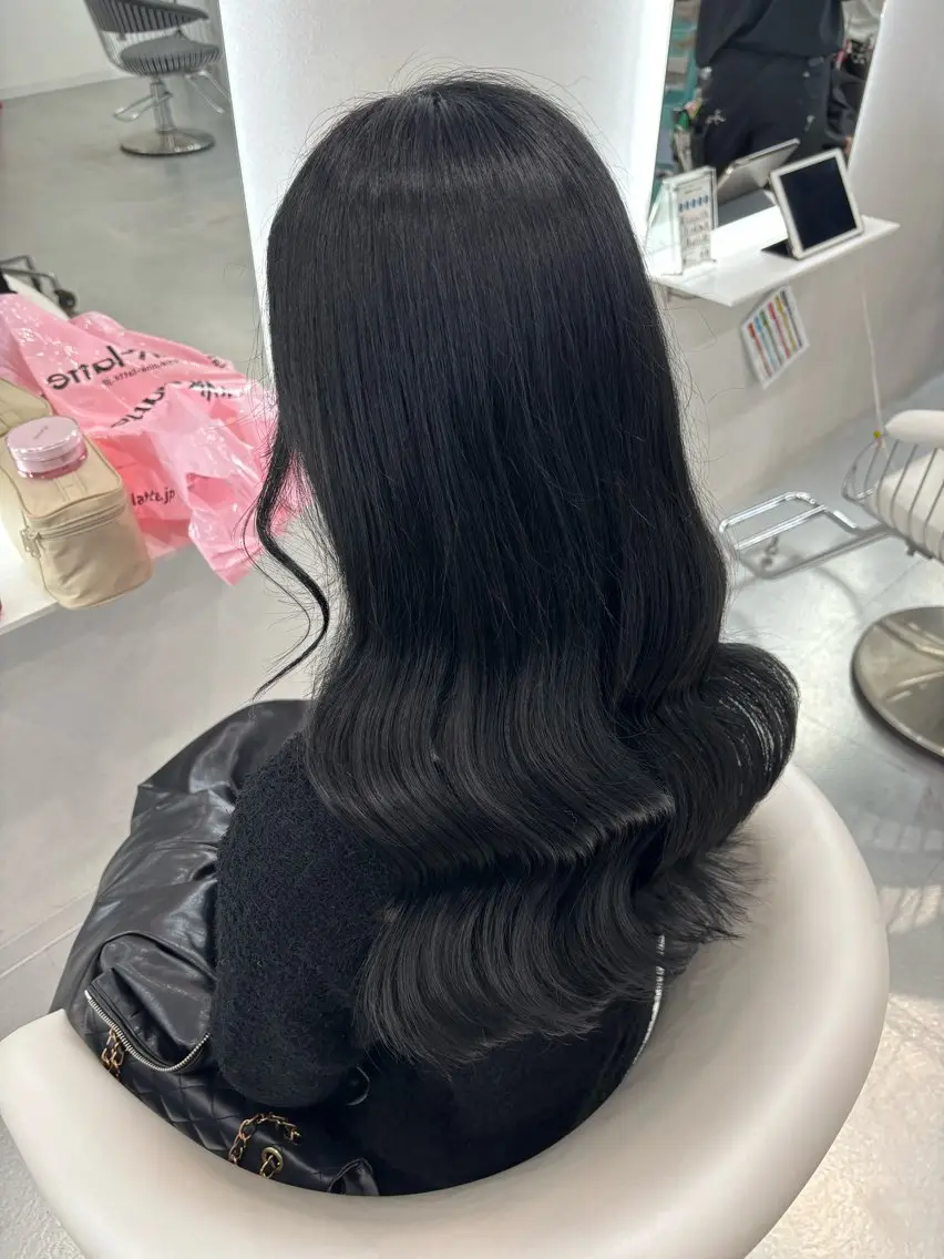 ロング 有馬 陽菜のヘアスタイル
