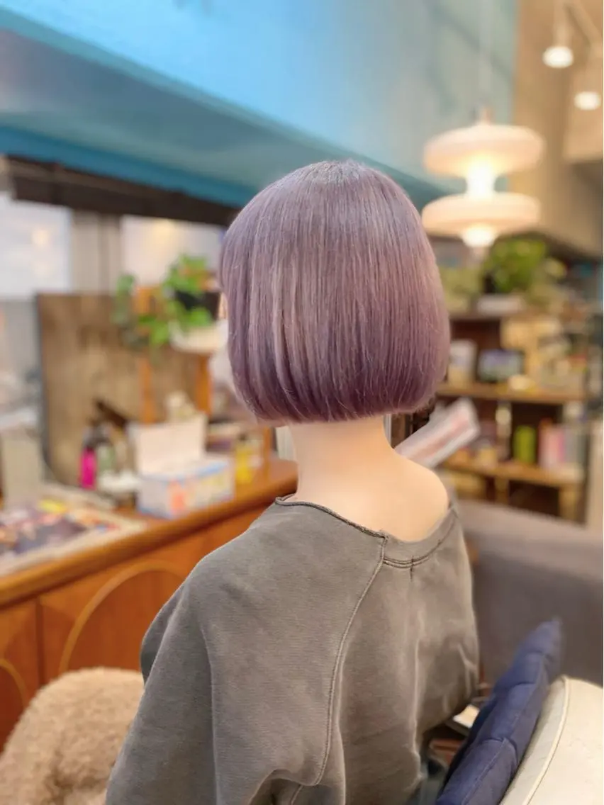 カット＋透明感ブリーチカラー（ケア剤配合）✨」専門学生、高校生、大学生の写真