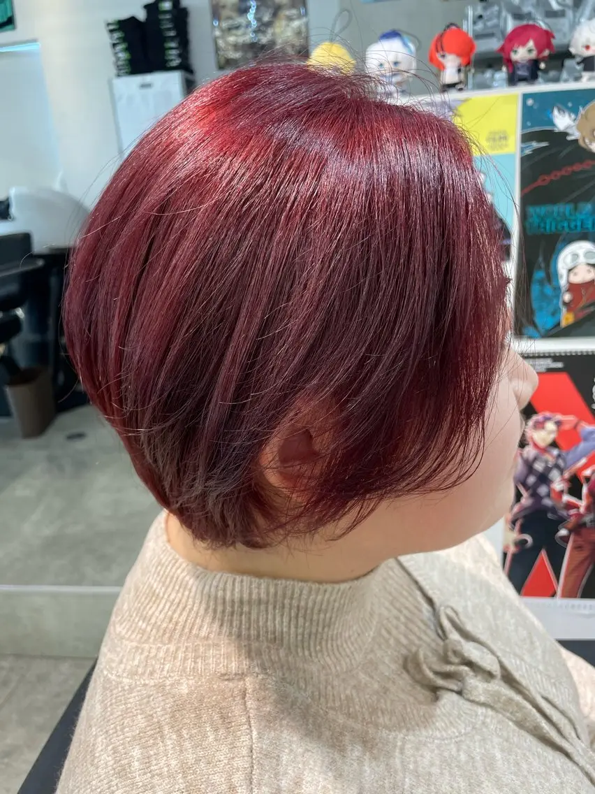 ショート カラー インナーカラー 推し ブリーチ  髪質改善のヘアスタイル