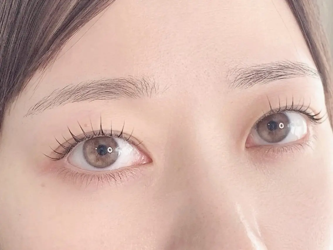 🍎まつげパーマ+アイブロウワックス(ワックス、間引き)🍎眉メイクなしの写真