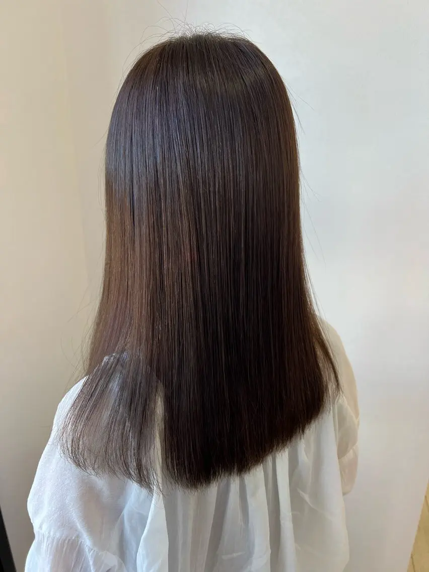 セミロング カラー カット 縮毛矯正 鈴木 拓海のヘアスタイル