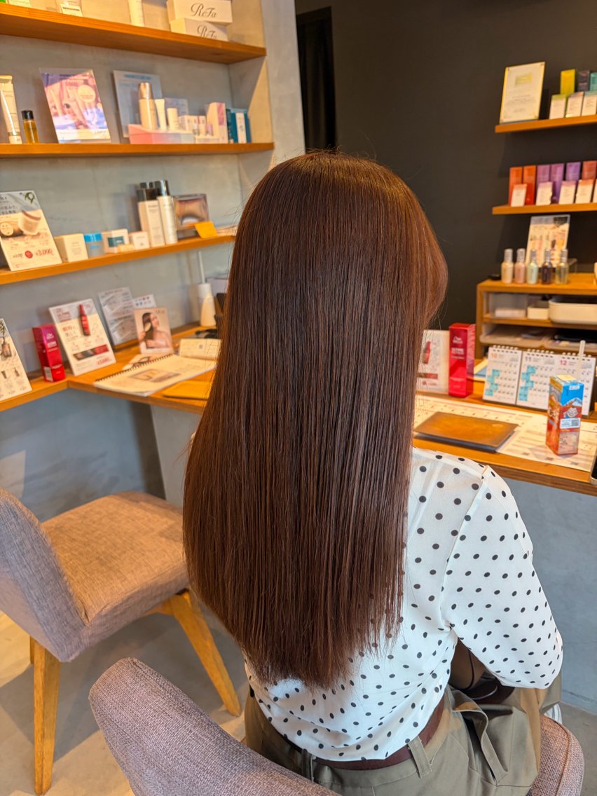 ロング カラー トリートメント カット ヘアカラー トリートメント momoka オリーブ/ベージュのヘアスタイル