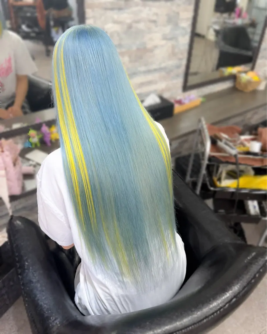ロング カラー カット ヘアカラー トリートメント エクステ ハイトーンエクステ 🎩カズキ🎩のヘアスタイル