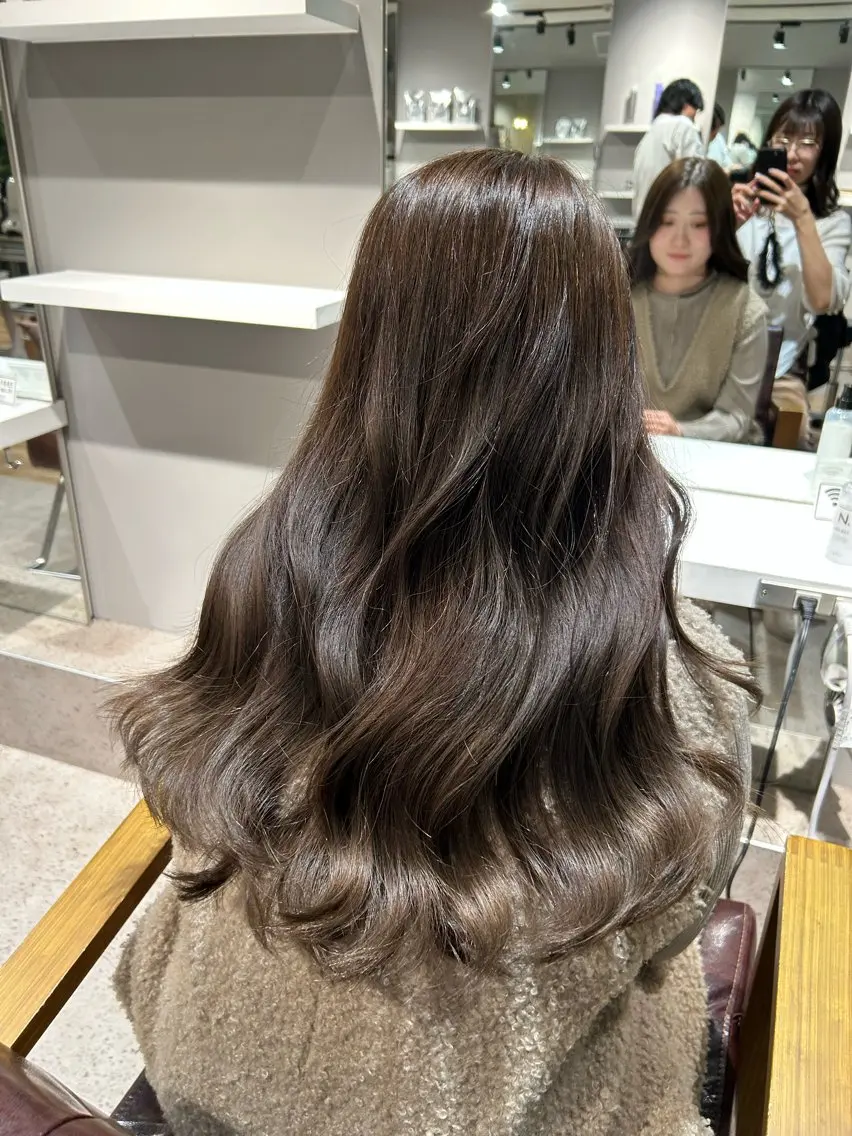 ロング カット ブリーチ🐰インナー ♡ハイライト♡綾🐰のヘアスタイル
