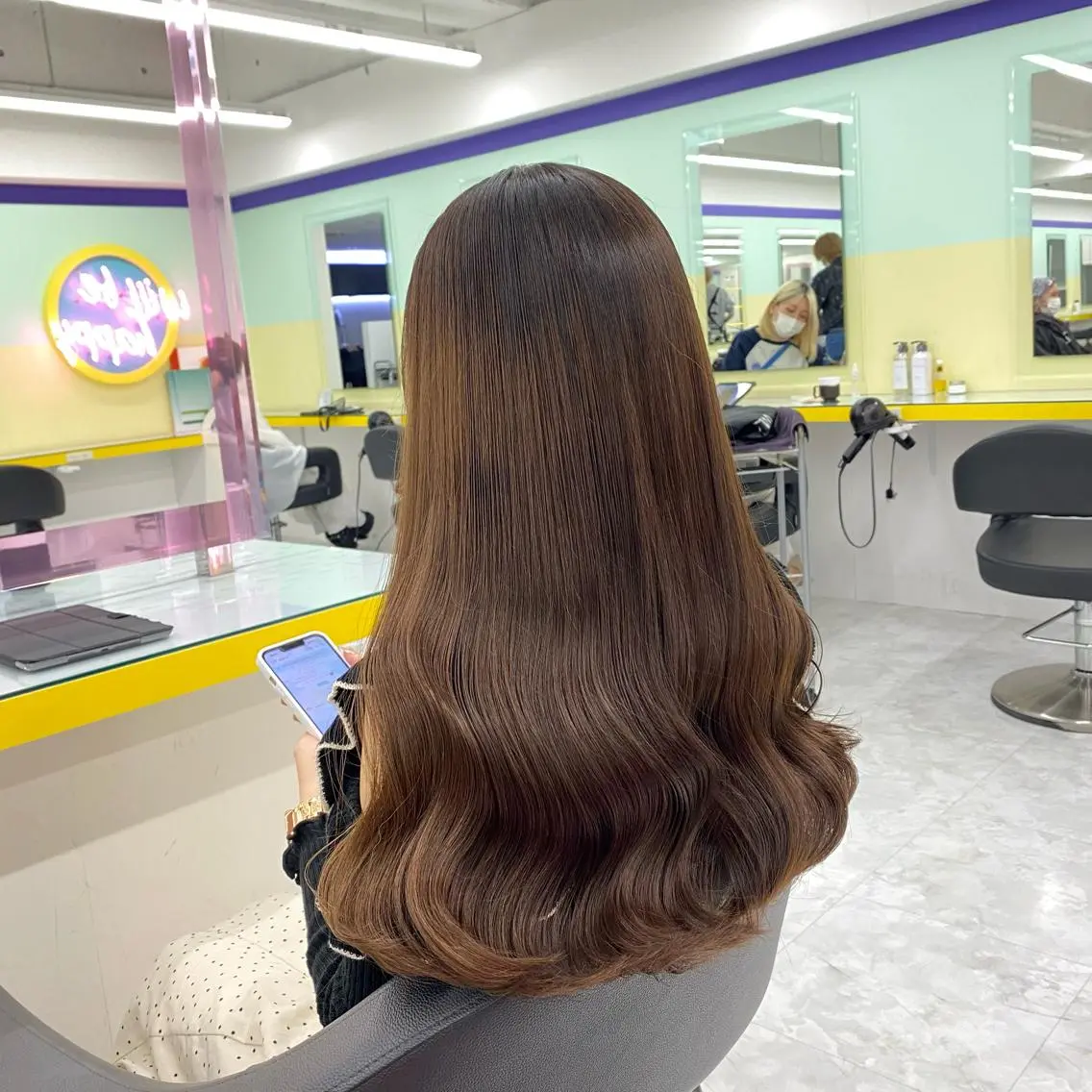 セミロング カラー ヘアアレンジ ヘアカラー トリートメント mai🍑暖色カラー /レイヤー💖のヘアスタイル