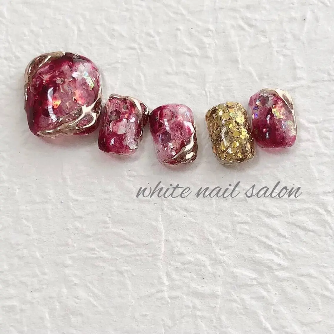ネイル ジェルネイル ハードジェル 持ち込み ソフトジェル フットネイル white nail salonのネイルデザイン
